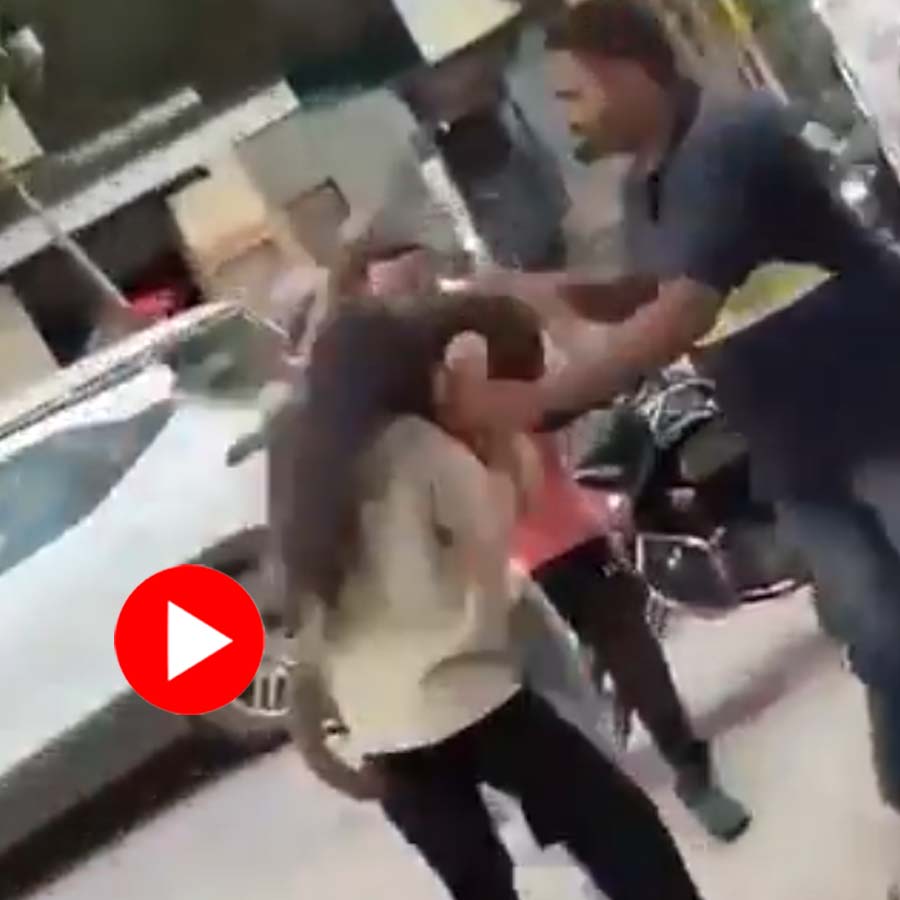 Video shows brawl between two girls in Nainital, police intervenes