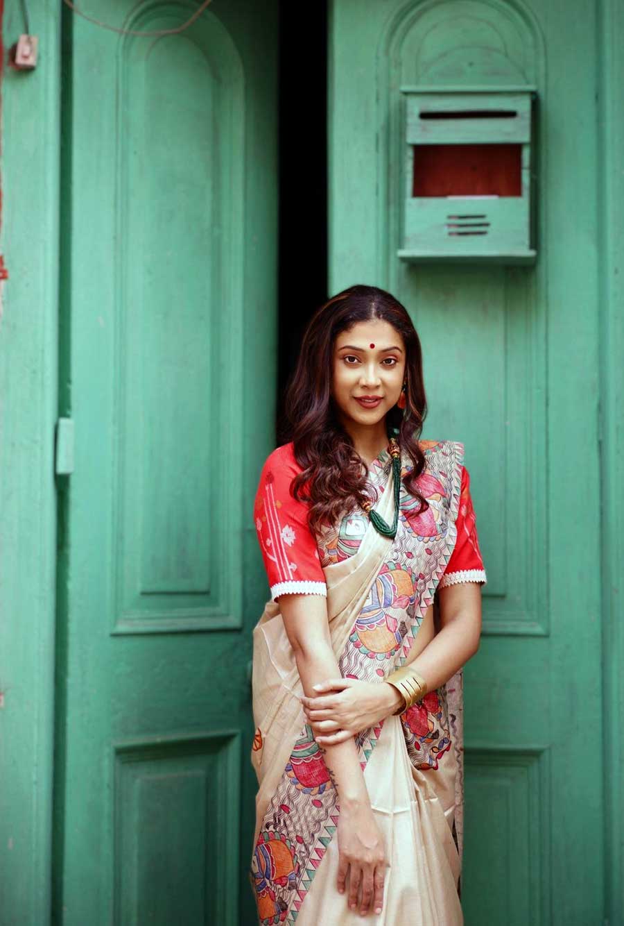 poushali banerjee on her puja planning alsho share the kind of look she creates  on this festival 