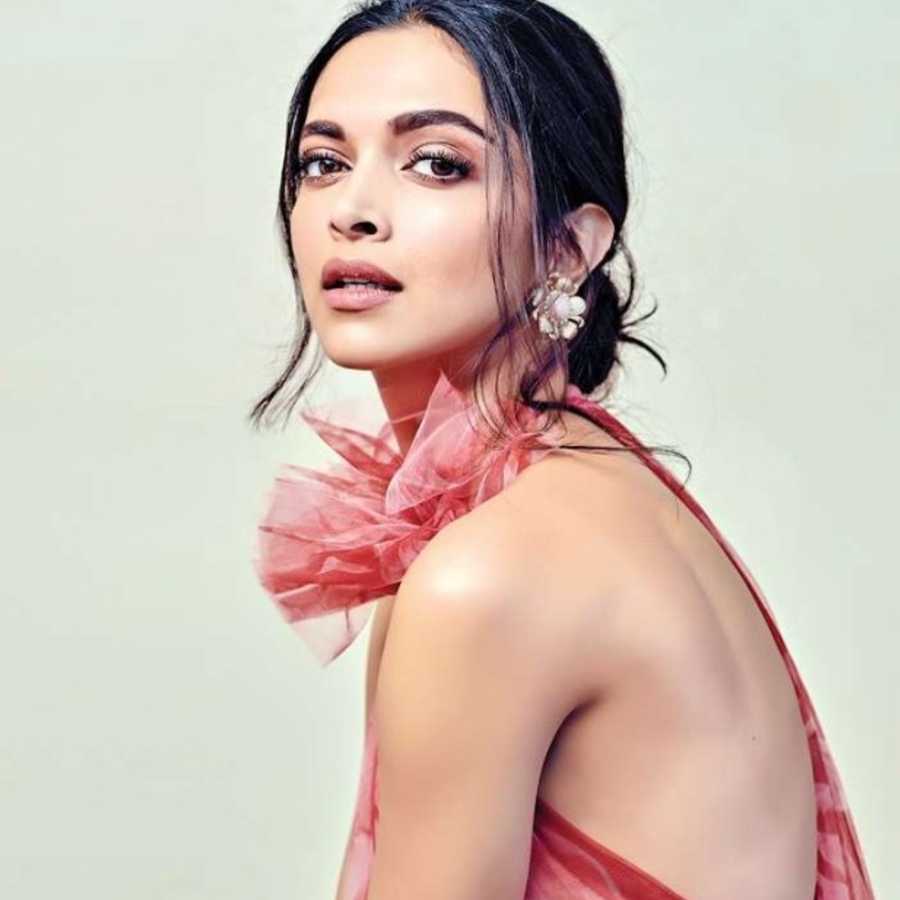 Deepika Padukone said that she refused big amount of money dgtl