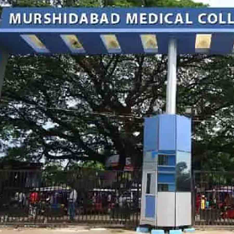 Murshidabad Medical College Principal suddenly transferred dgtld