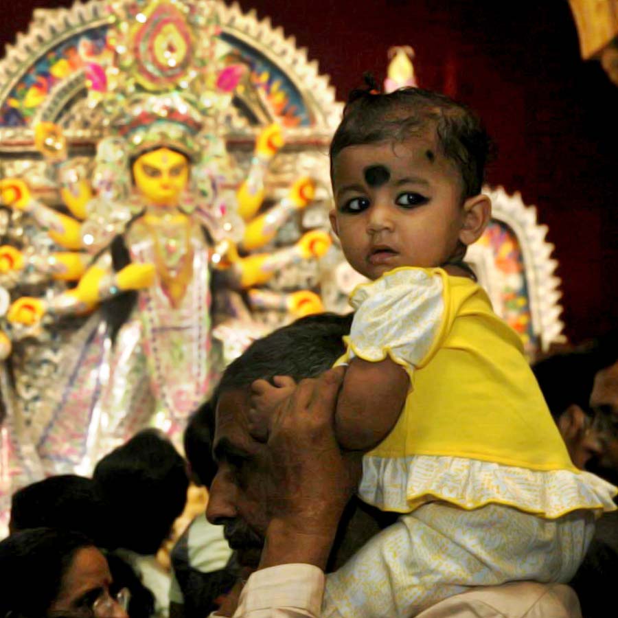 Tips you should keep in mind while pandal hopping with kids dgtl