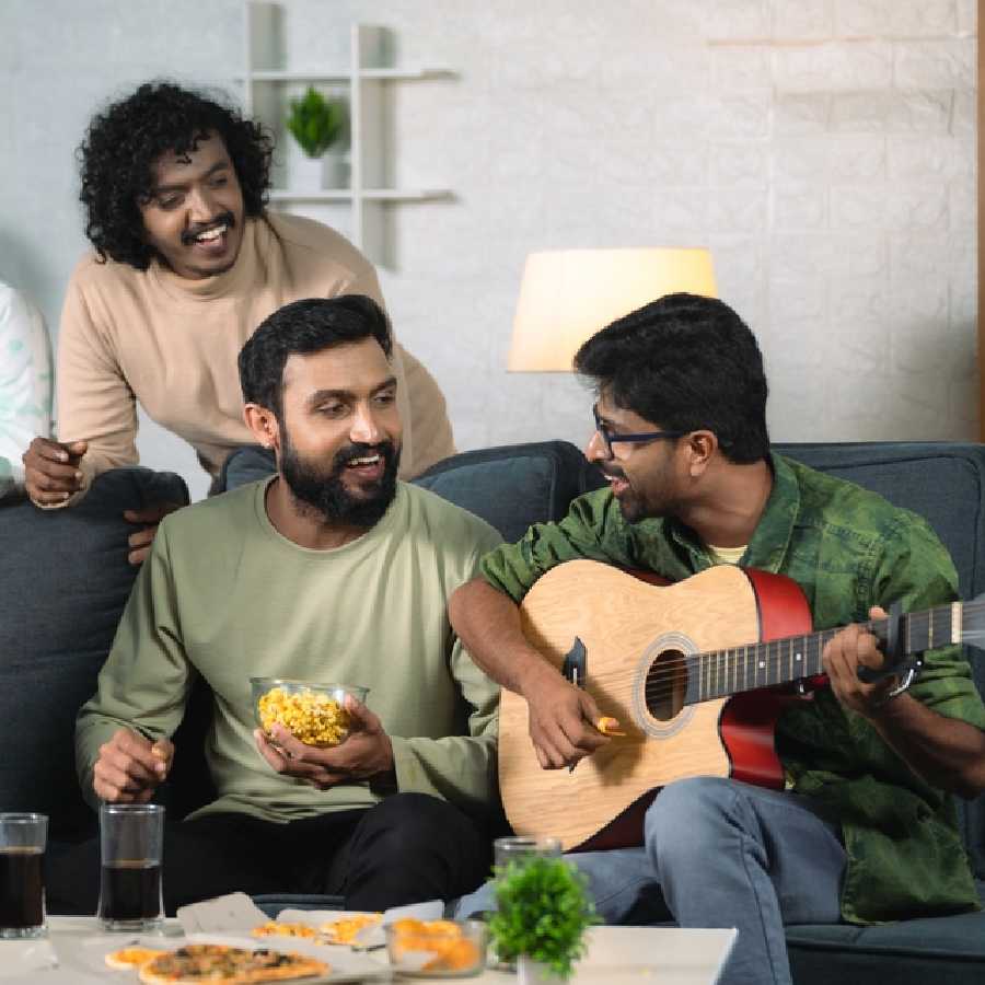 How to convert your hall room into party like atmosphere dgtl