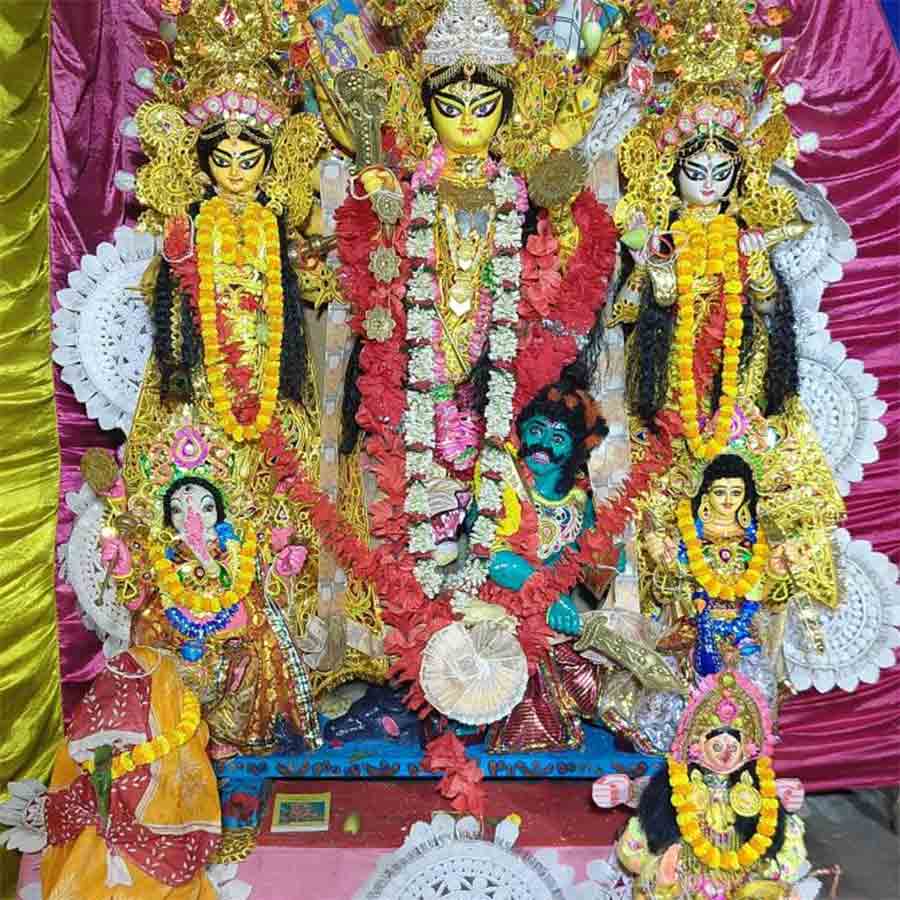 বর্ধমানের উখড়া গ্রামে জিতাষ্টমীতে পূজিতা যোগমায়া।