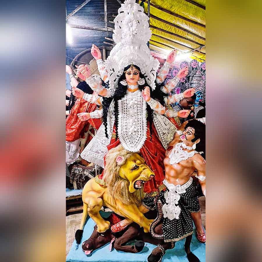 Bengali scientists from the Space Applications Center and Physical Research Laboratory in ROR Ahmedabad are celebrating Durga Puja this time