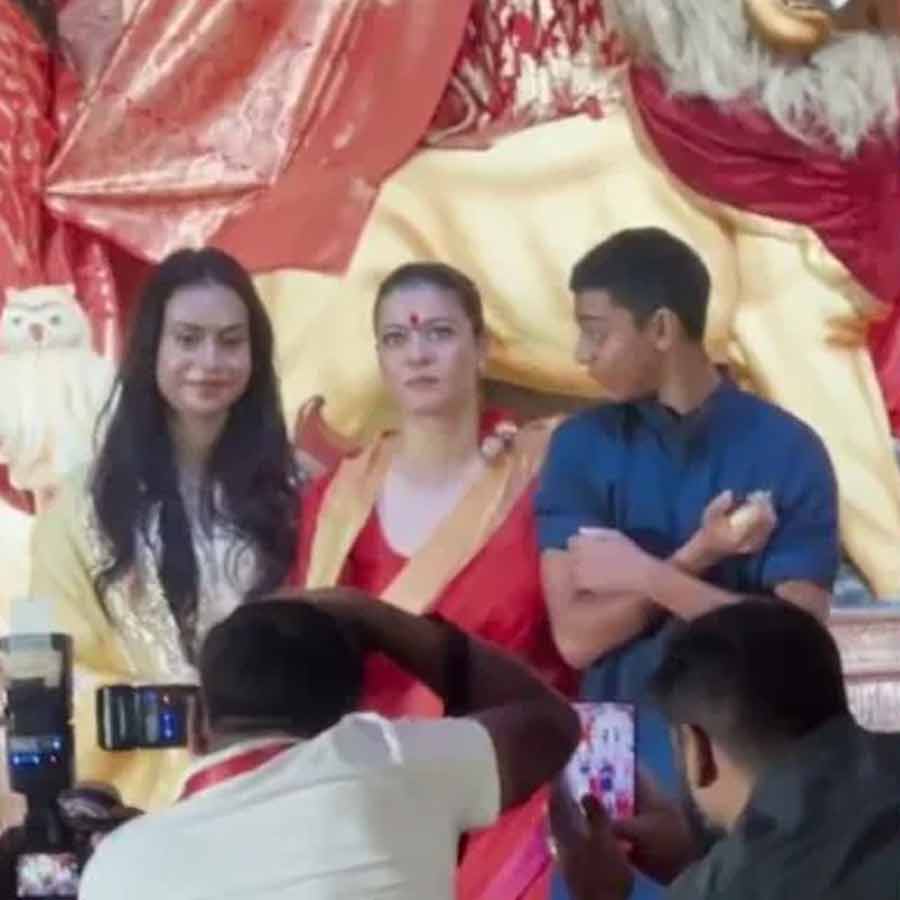 on Maha sasthiKajol Daughter Nysa Devgn and son yug Video viral from Mukhopadhyay's pujo dgtl