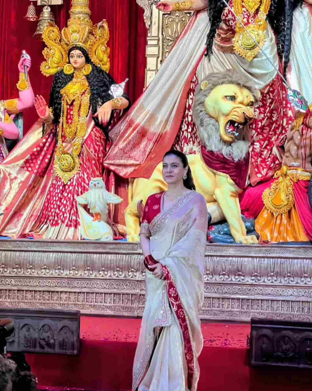  শেষ হল দেবীবন্দনা। 