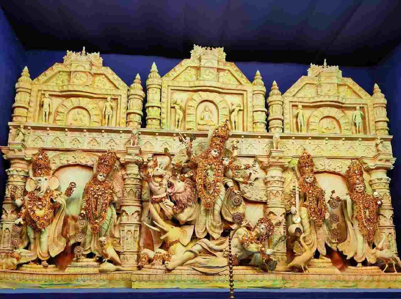 লুমিনাস ক্লাবের পুজো।