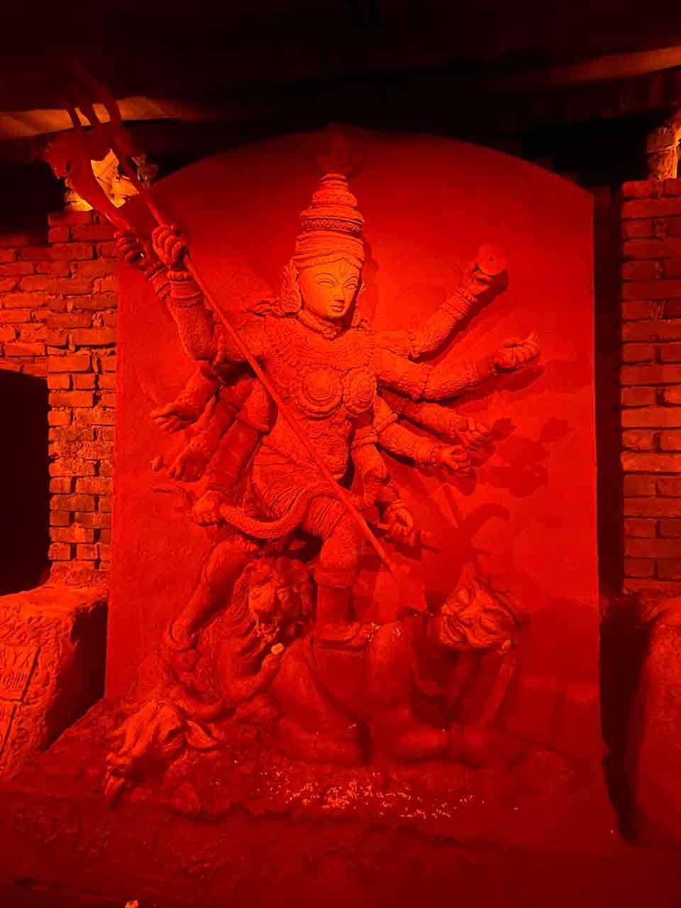 বড়িশা সর্বজনীনের প্রতিমা।