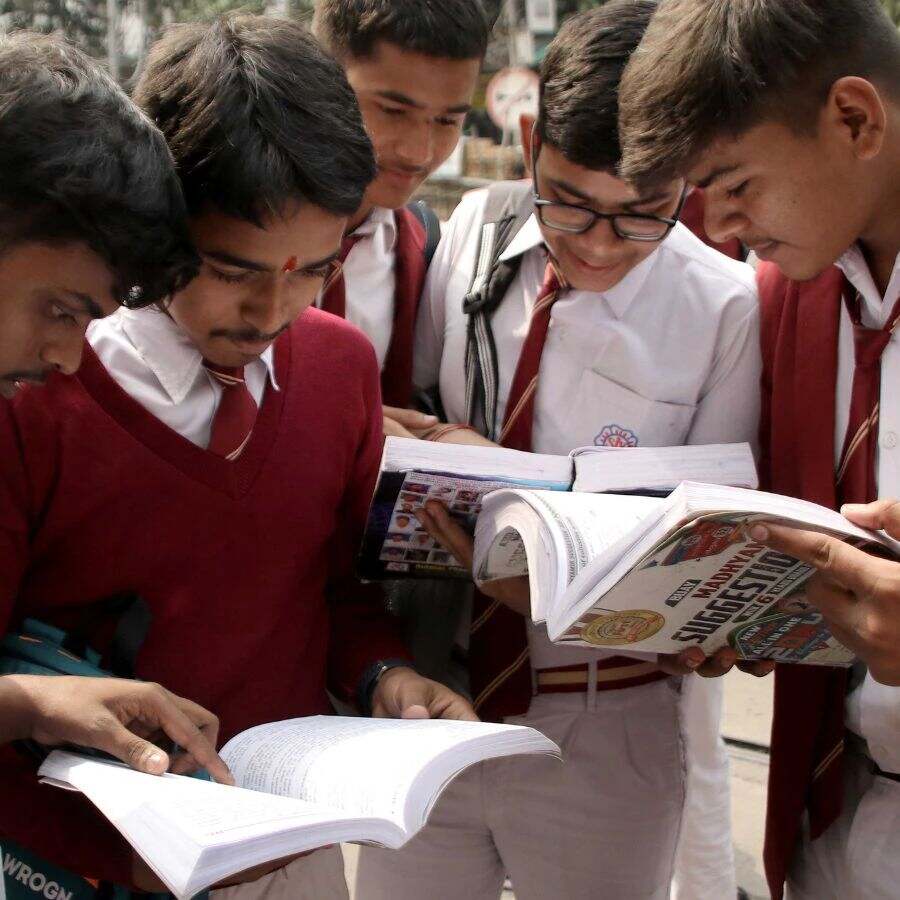 Students Must Write Only in Fixed Answer Booklets as Higher secondary examination Rules Change dgtl