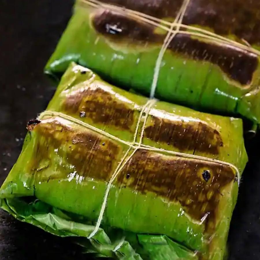 ১০ মিনিট পর ঢাকনা খুলে দিক উল্টে আবার চাপা দিয়ে আরও ৭-৮ মিনিট রাখুন। তার পর নামিয়ে নিন। 