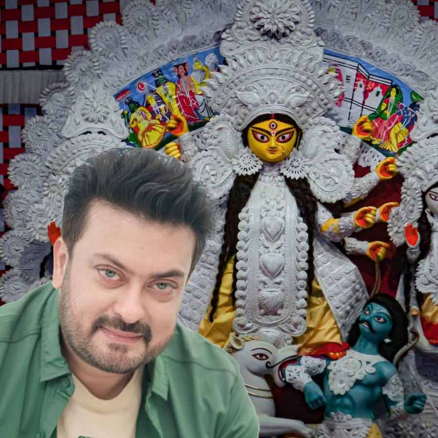 Bengali actor Saheb Chatterjee shares his memories of pandal hopping during Durga Puja