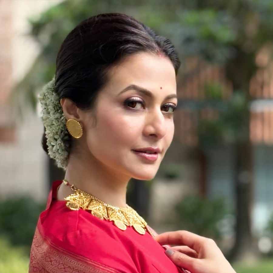 Actress Koel Mallick shares her daughter’s photo for the first time