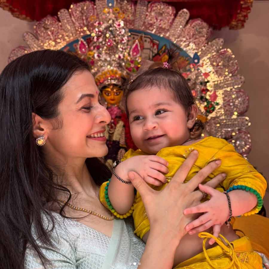 Actress Koel Mallick shares her daughter’s photo for the first time 