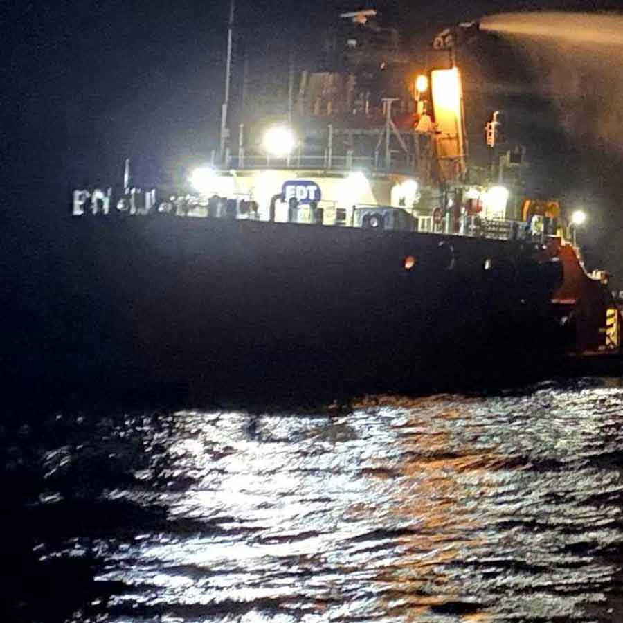 Israel drone strikes on Pakistan's LPG tanker in Yemen 