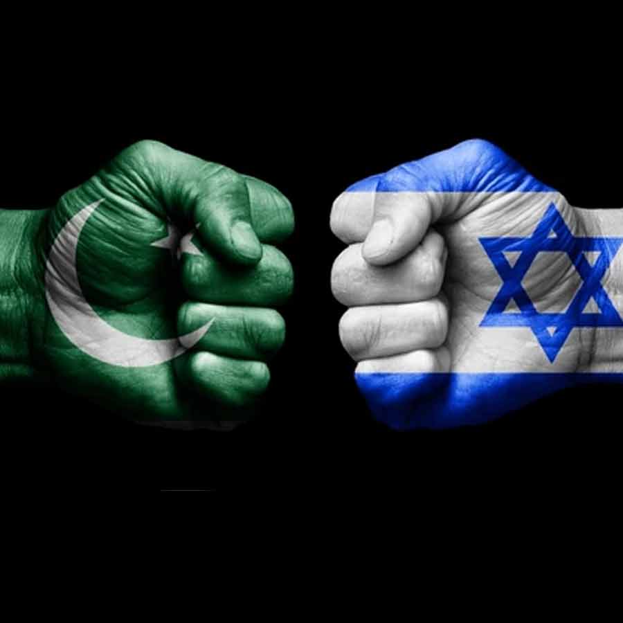 Israel drone strikes on Pakistan's LPG tanker in Yemen 