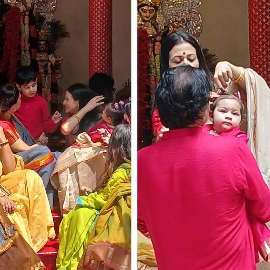 দুই সন্তান, স্বামী আর ভাই-বোনেদের সঙ্গে বিশেষ মুহূর্তে নায়িকা।