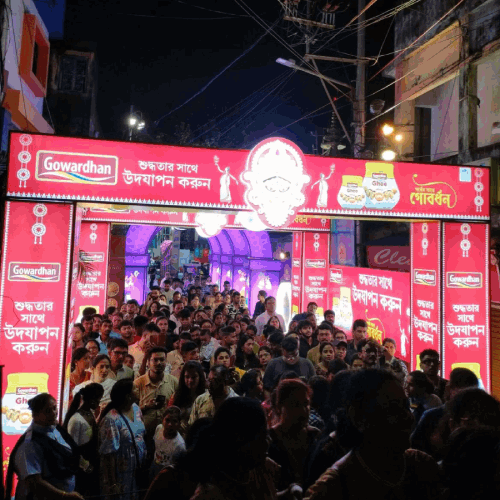 Durga Puja Ashtami live updates of pandals, weather alert, crowd and traffic around Kolkata dgtl