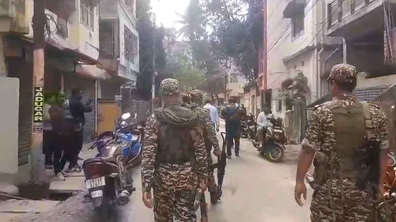 ED raids several places in South Kolkata