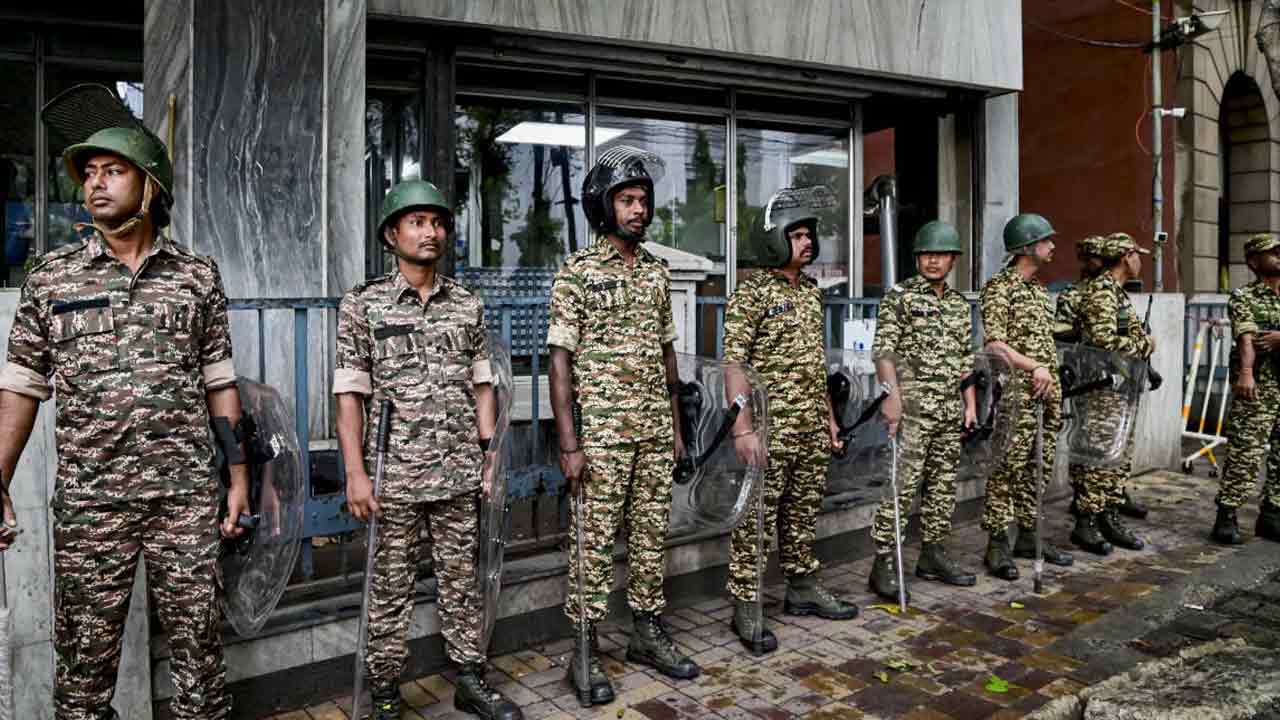Police increase security outside West Bengal CEO\\\\\\\\\\\\\\\'s office