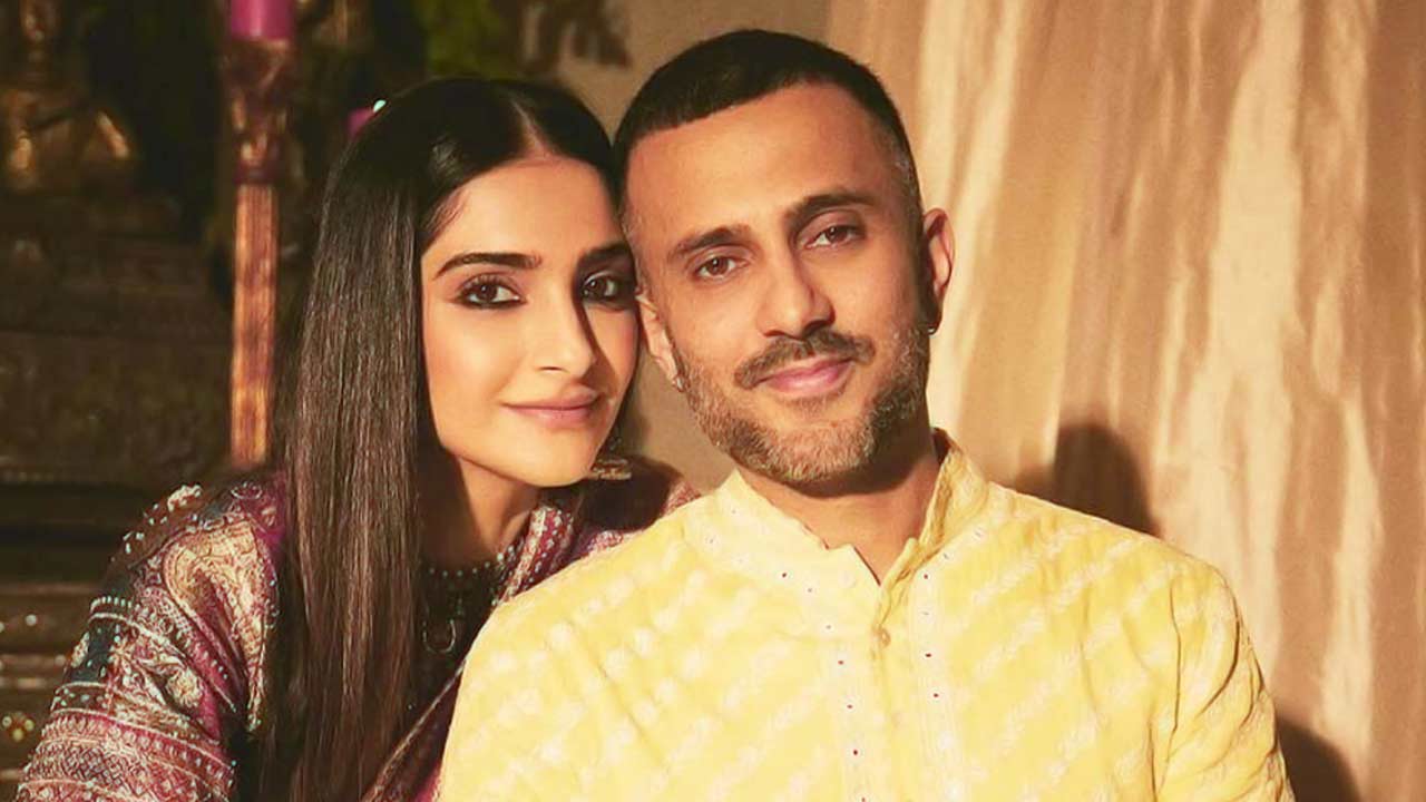 সোনম ও আনন্দের কোলে এসেছে দ্বিতীয় সন্তান।