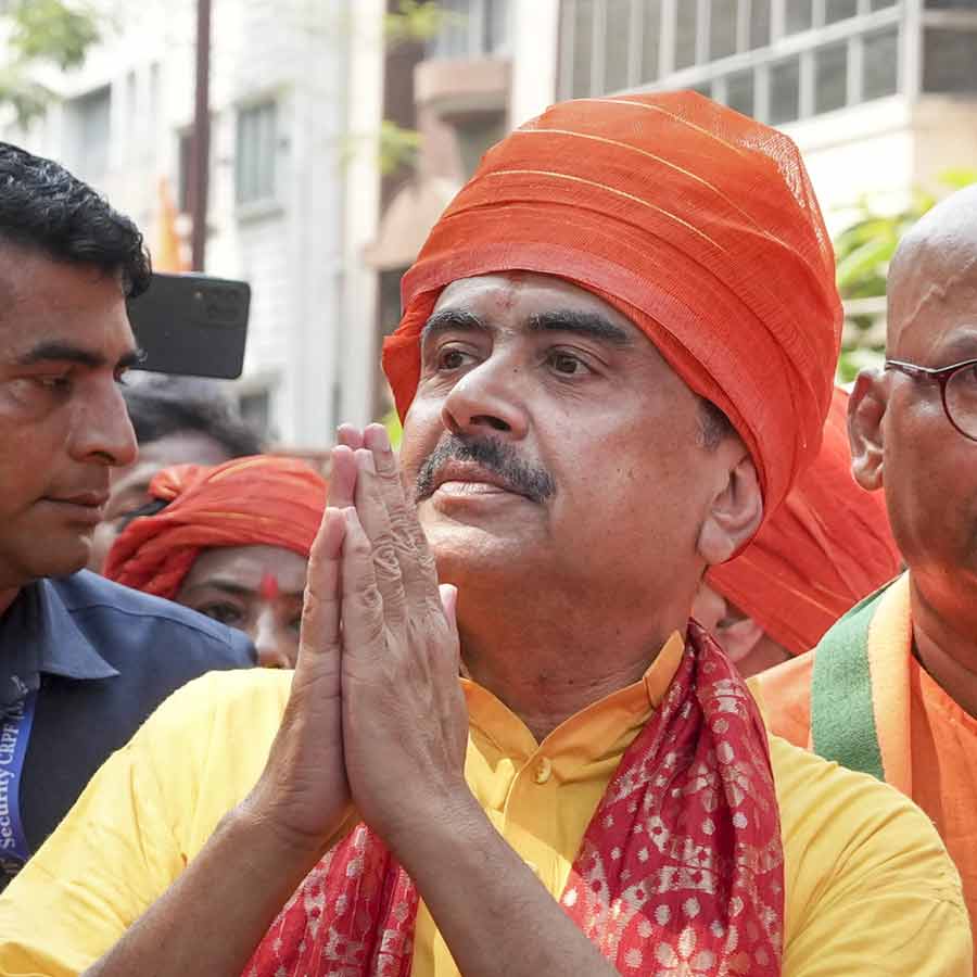 বিধানসভার বিরোধী দলনেতা তথা আসন্ন নির্বাচনে ভবানীপুর আসনের বিজেপি প্রার্থী শুভেন্দু অধিকারী।