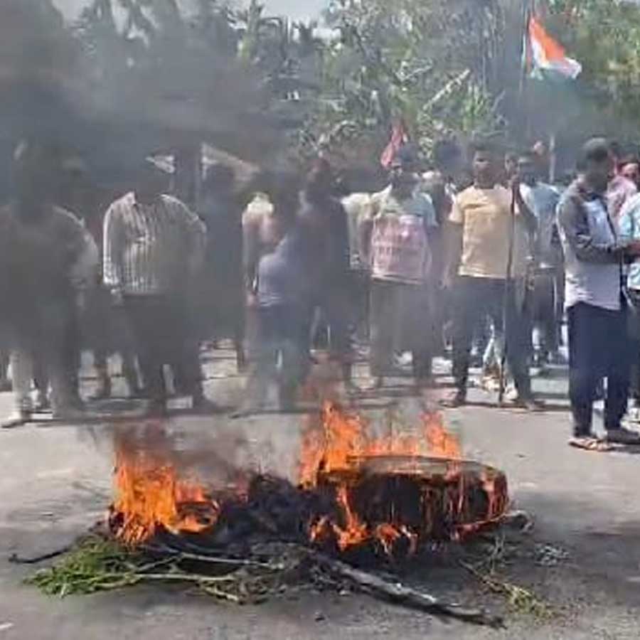 Live Updates of protest and agitation over voter list in several parts of West Bengal dgtld