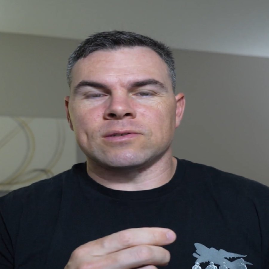 American Stripper Claims US Troops Are Discussing Iran War Plans Inside Nightclubs