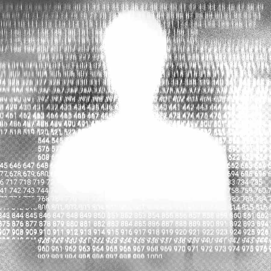 Mysterious Male Voice Broadcasting Random Numbers Sparks Speculation Across Iran