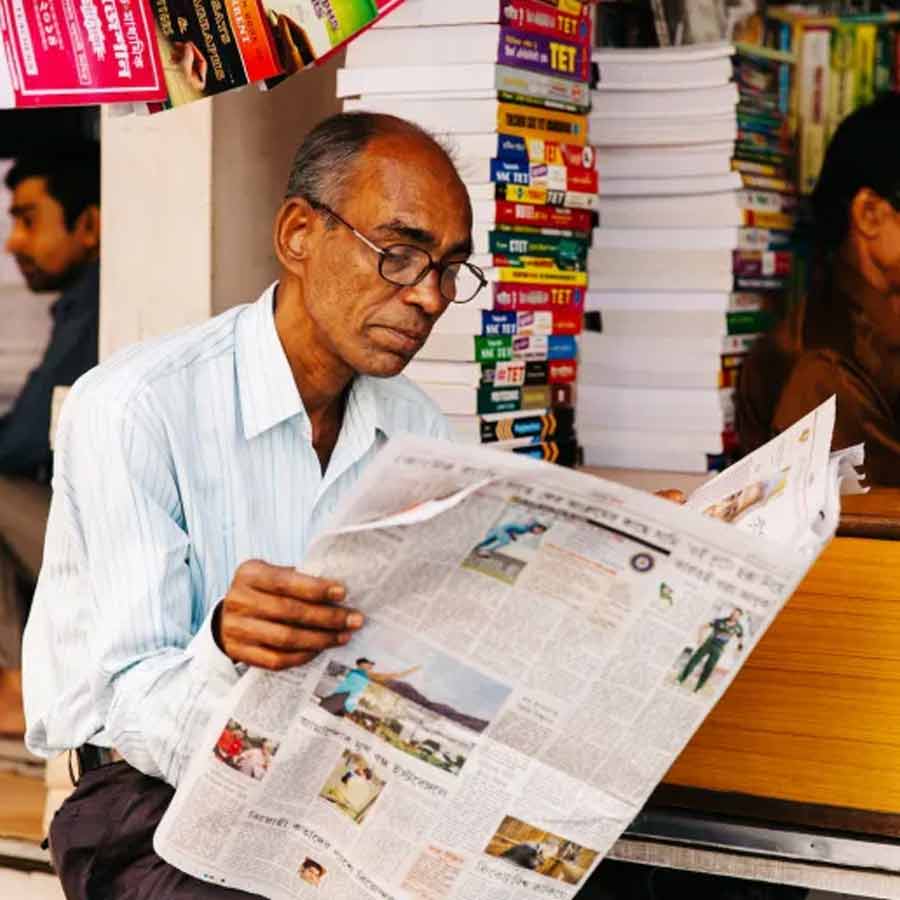 Election Commission says, no adverts by political parties in print media on April 8 and 9 without MCMC clearance