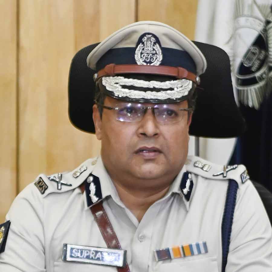 Former CP of Kolkata Supratim Sarkar to be sent to Tamil Nadu as observer by Commission