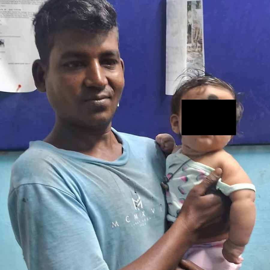 Family left girl child in krishnanagar, street dogs saved her life dgtld