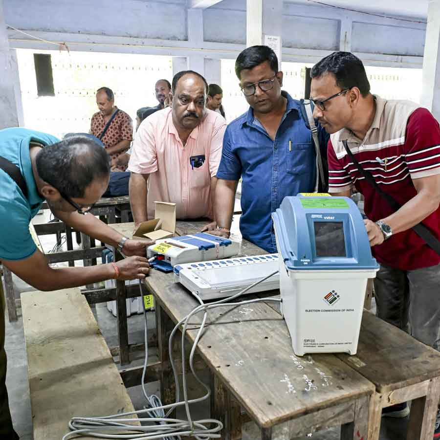 All permanent teachers and non-teaching staff in schools may have to take part in election duties? Teachers are concerned over the new directive issued by the Commission.