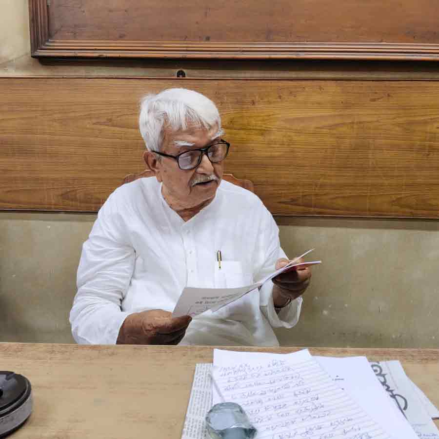 Veteran leader Biman Bose eyes at Left recovery in Bengal, to keep BJP away