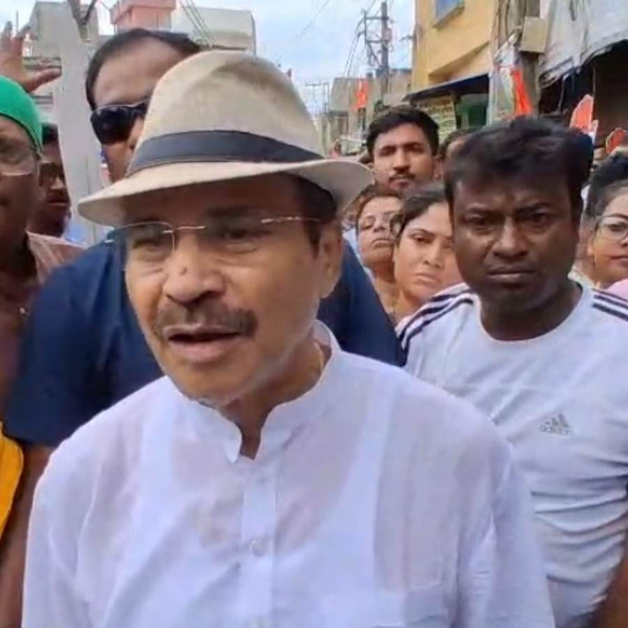 Chaos reigns again in Adhir Chowdhury\\\\\\\'s election campaign in Baharampur, allegation against TMC
