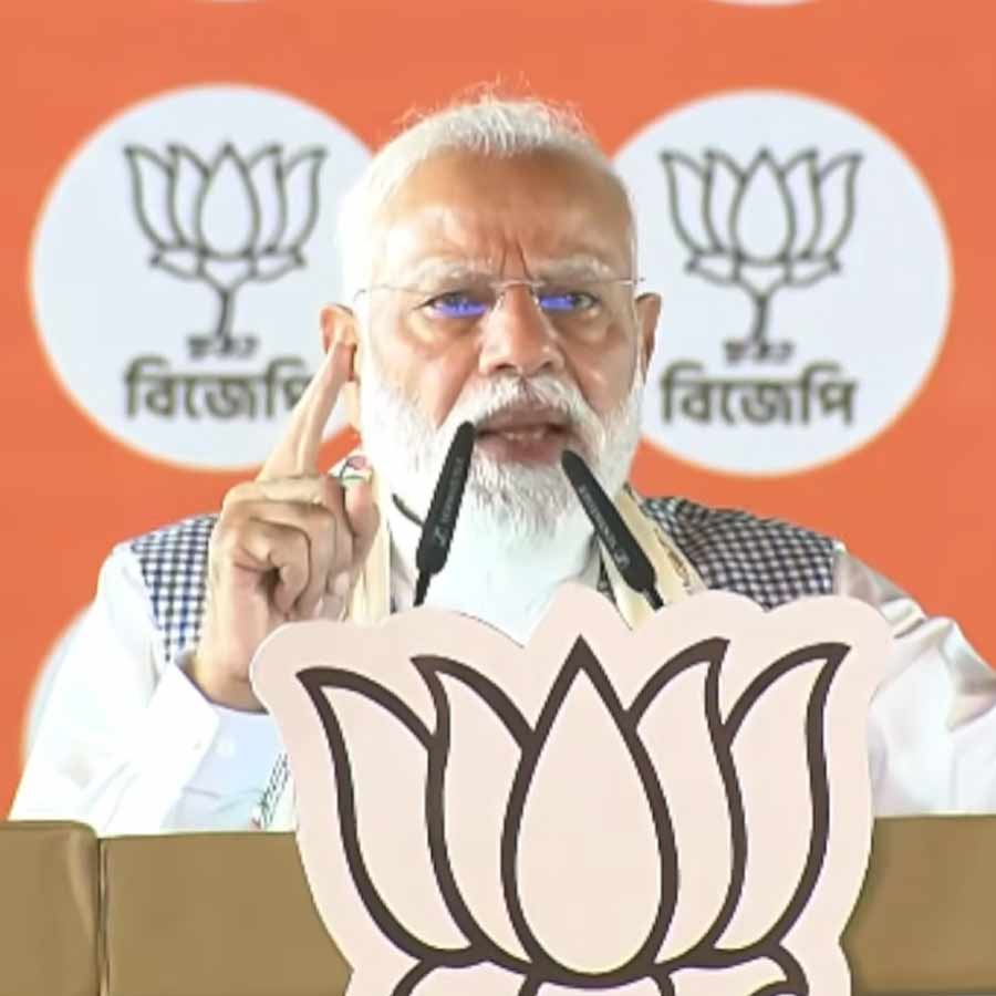 নরেন্দ্র মোদী। রবিবার কোচবিহারের জনসভায়।