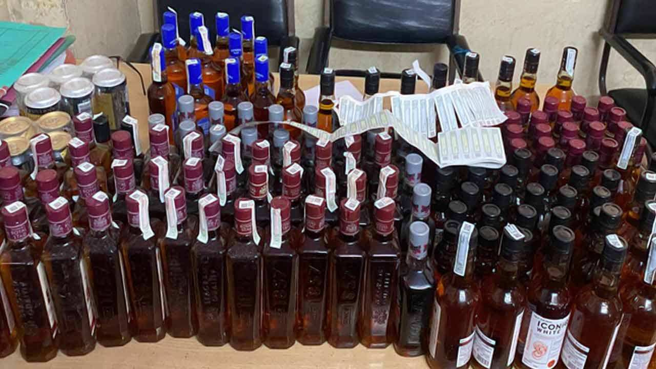 650 crores worth illicit cash, liquor seized ahead assembly election, half from West Bengal