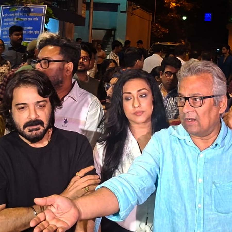 টলিপাড়ায় বন্ধ শুটিং!