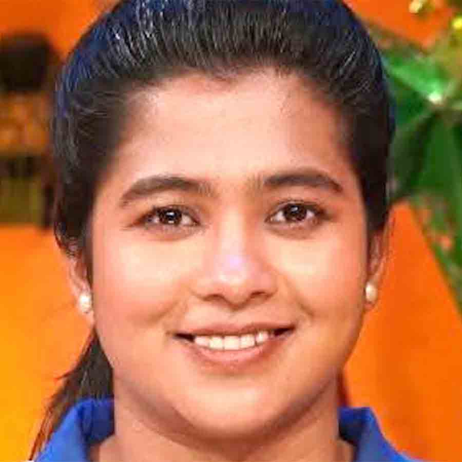 Afreen Jabi the swimmer who crossed English Channel was selected as Election Icon at Midnapore