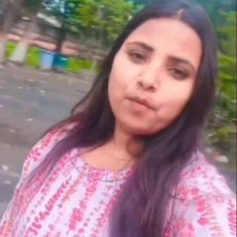 Bihar SDPO's Maid Owns Luxury Car, Crore-Value Property, Raises Corruption Questions