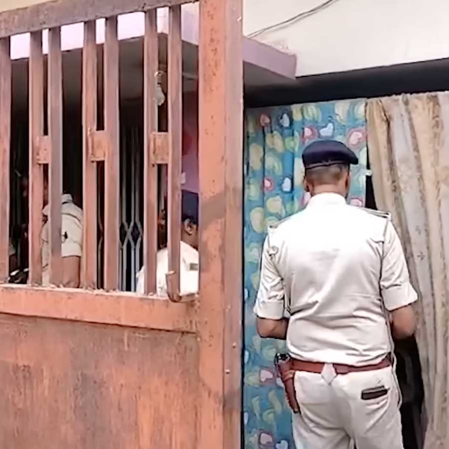 Bihar SDPO's Maid Owns Luxury Car, Crore-Value Property, Raises Corruption Questions