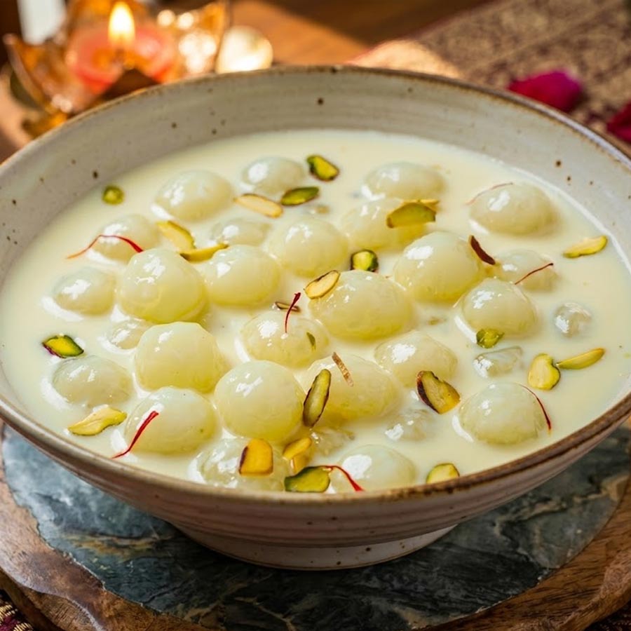 সাবুদানা দিয়ে বানিয়ে ফেলুন রসমালাই।