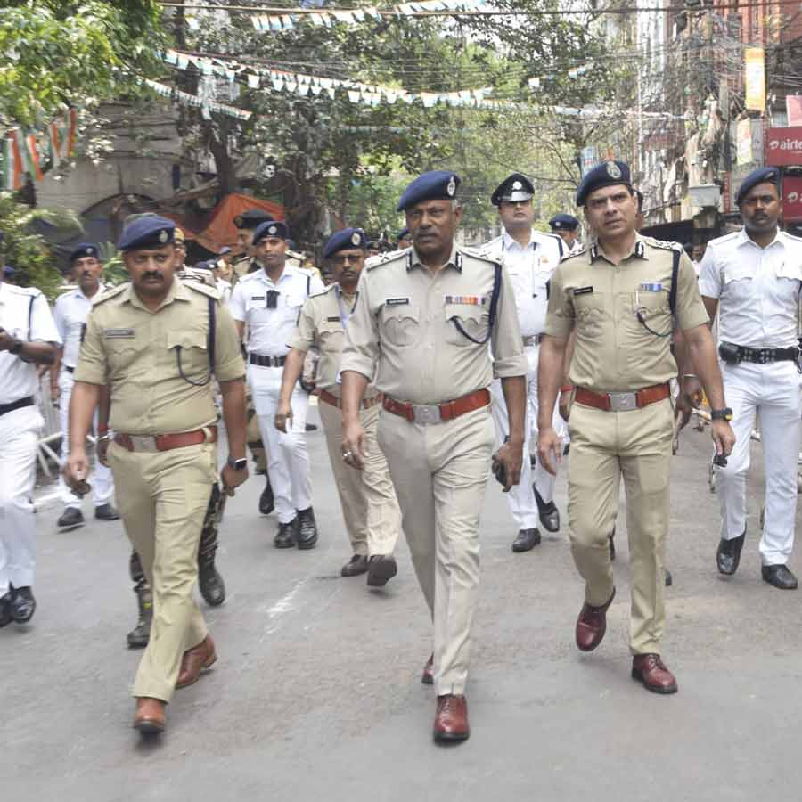 For free and fair election Kolkata Police is making list of most notorious trouble mongers in every police station area
