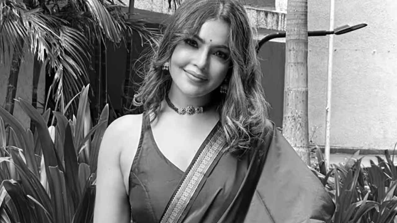 রহস্যজনক মৃত্যু তামিল অভিনেত্রীর!