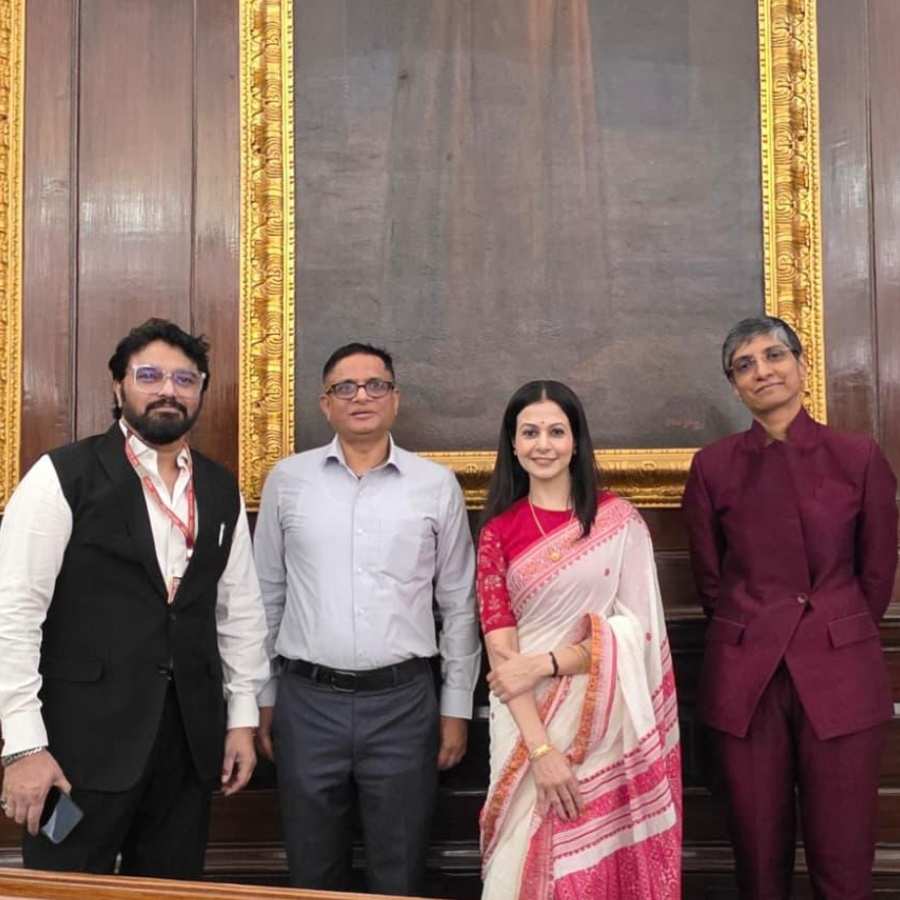 Making history as the first openly gay lawyer, TMC\\\\\\\\\\\\\\\'s Menaka Guruswamy takes oath in the Rajya Sabha