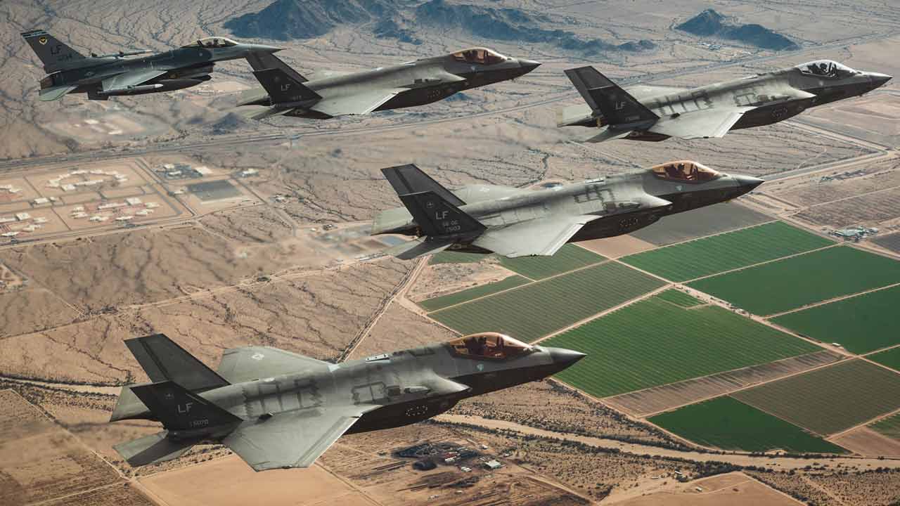 নিখোঁজ পাইলটকে উদ্ধারে মার্কিন বায়ুসেনার অভিযান। ছবি: রয়টার্স।