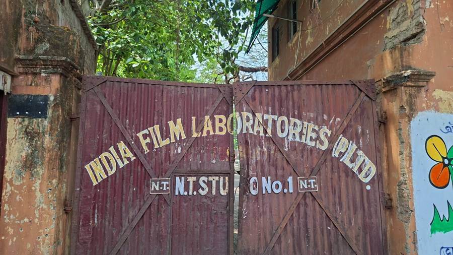 কর্মবিরতিতে দরজা বন্ধ এনটি১ স্টুডিয়োর।