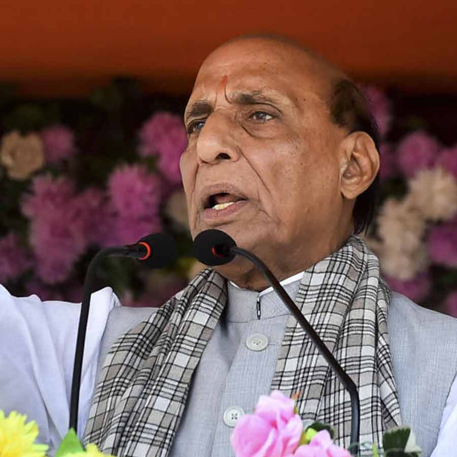 Pakistan defence minister\\\\\\\\\\\\\\\\\\\\\\\\\\\\\\\'s threat to hit Kolkata, Rajnath Singh\\\\\\\\\\\\\\\\\\\\\\\\\\\\\\\'s gave 1971 reminder
