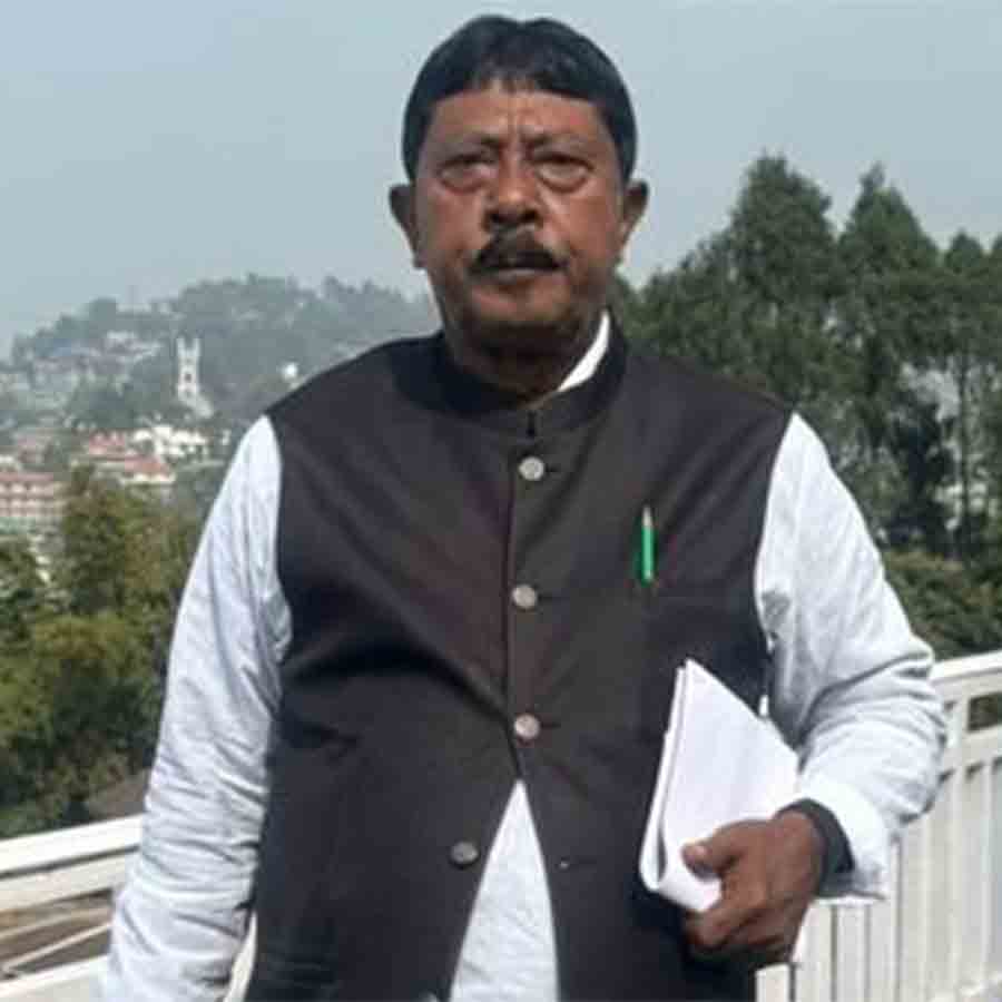 Mamata Banerjee's strong message to former TMC MLA Tapan Chatterjee