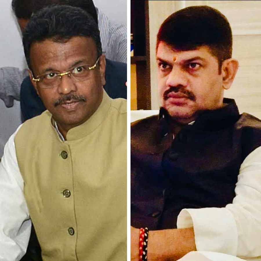 BJP announces candidate at Kolkata port constituency, Rakesh Singh will contest against Firhad Hakim dgtl