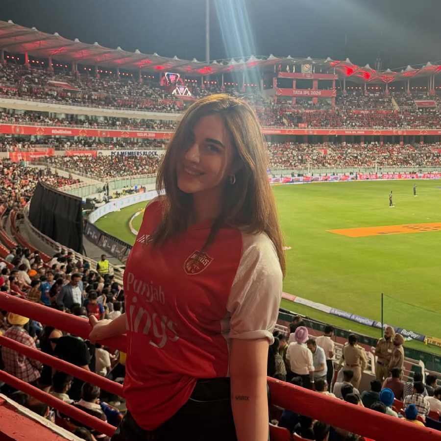 Indian actress and Indian Actress Samreen Kaur Rumoured to Be Dating Cricketer Arshdeep Singh